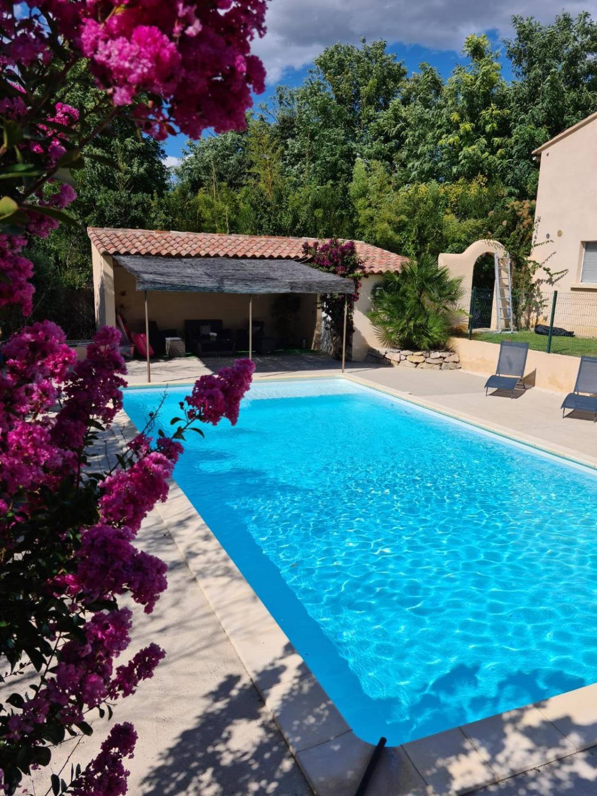 Mahana, Belle Avec Piscine